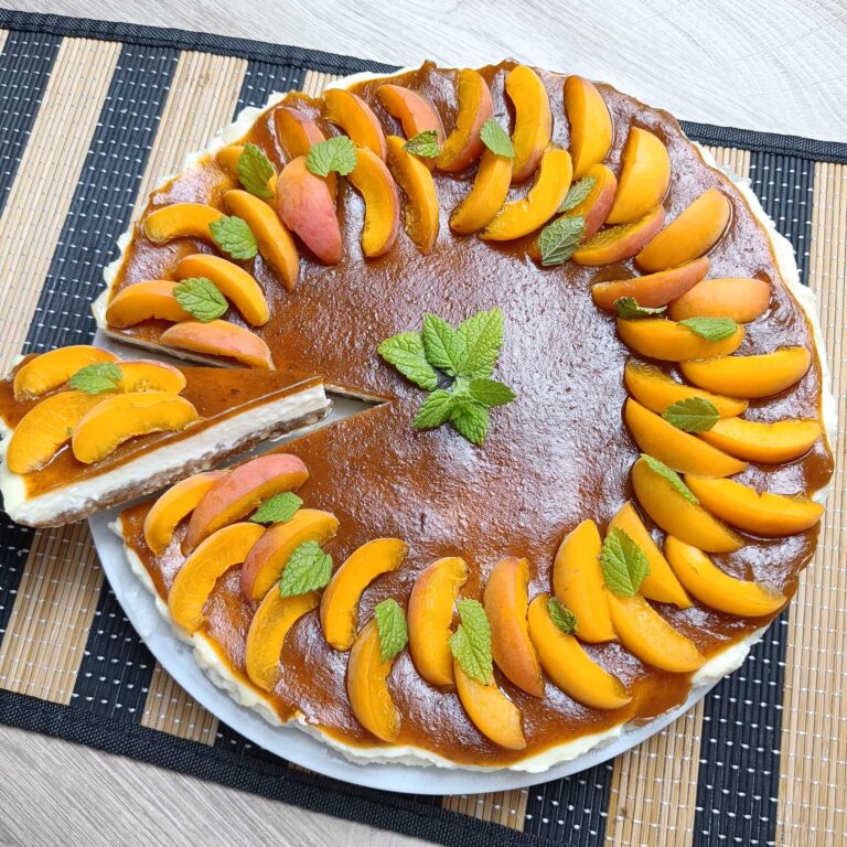 Meruňková cheesecake z pšeničné celozrnné hladké mouky Pernerka